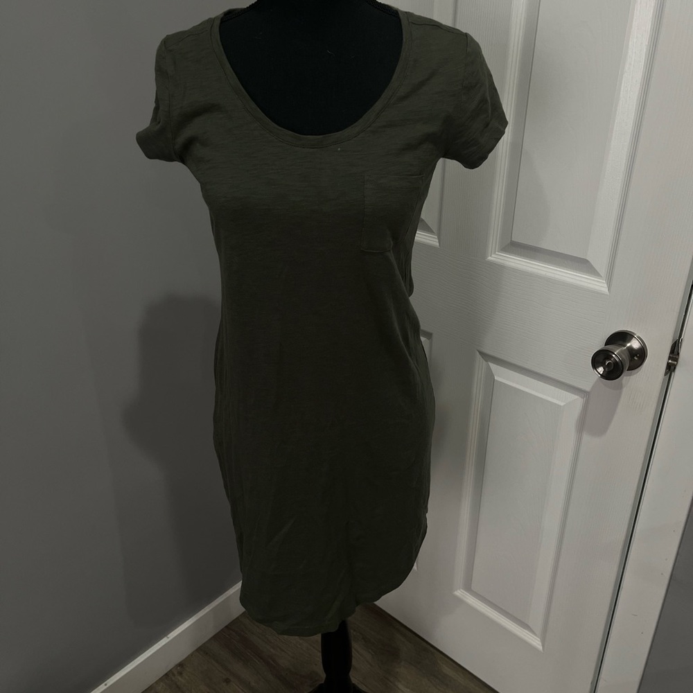 Olive green GAP T-shirt dress